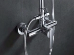 Ensemble de douche composé d'un mitigeur et d'une colonne de douche chromée. Cet ensemble de barre de douche offre un design élégant. GARANTIE 5 ANS, LIVRAISON OFFERTE 5 à 6 Jours